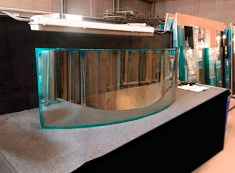 BOMBÉ FEUILLETÉ AVEC VERRE STOPSOL