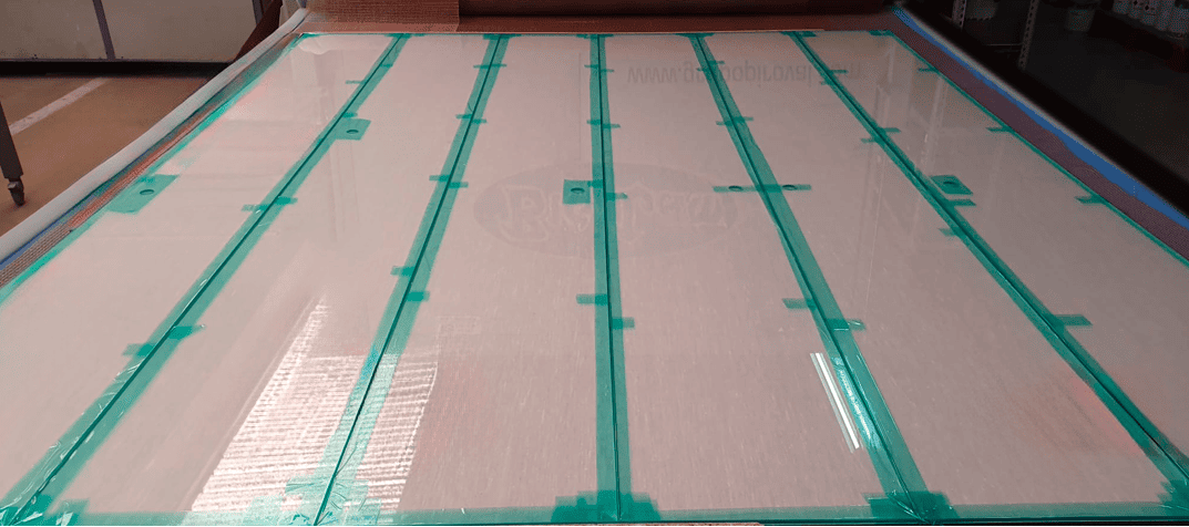 VERRES AVEC EVA ASSEMBLÉS AVANT PASSAGE AU FOUR