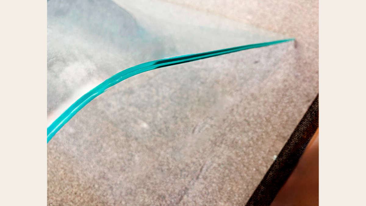 Vidrio plano y curvado laminado para vitrinas